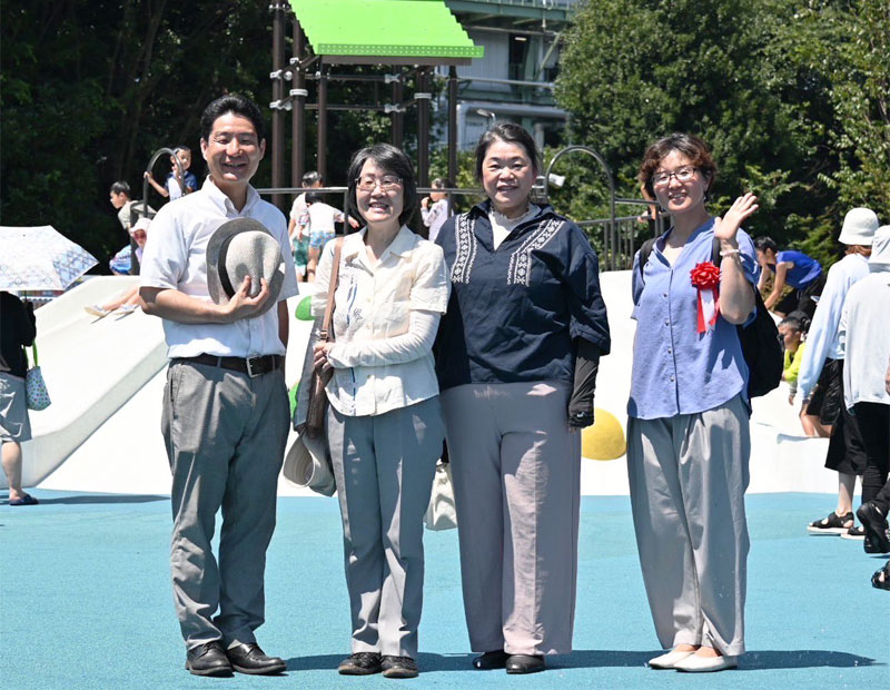 オープニングセレモニーには共産党新座市議団も参加